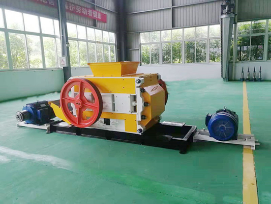 Enerji Tasarruflu Kil Tuğla Üretim Hattı Yüksek Hızlı Rulo Kırma Makinesi