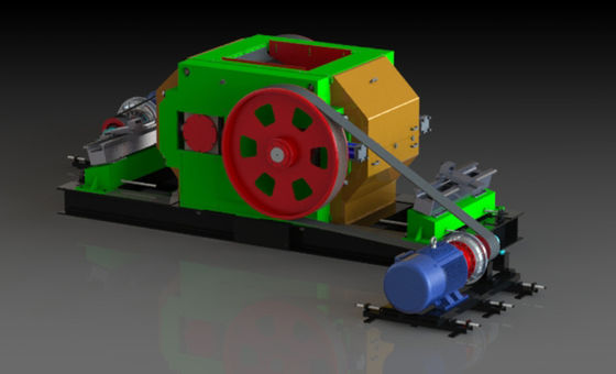 Hammaddelerin hazırlanması ve tuğla plastikliğinin iyileştirilmesi için yüksek hızlı ince rulolu kırıcı ile kil tuğla yapım makinesi