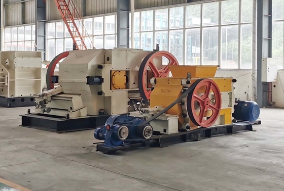 Kil Tuğla Mineral İşleme Ekipmanları Çift silindirli İnce Kırıcı