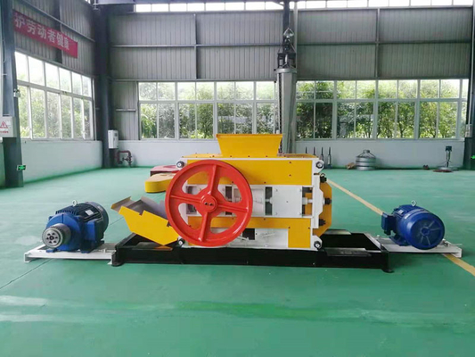 Tuğla Yapımı Tesisi İçin Kil Tuğla Silindir Kırıcı Makinesi Yüksek Hızlı
