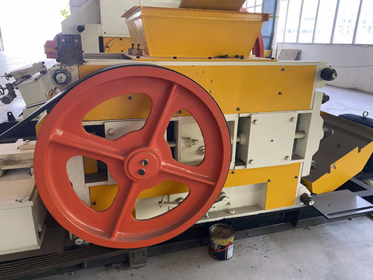 Manganez Çelik Rafine Silindir Kırıcı Makinesi Çıkış Çapı 0 - 3mm
