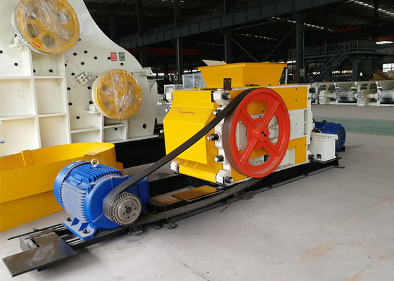 Tam Otomatik Üretim Hattı İçin Yüksek Hızlı Kil Tuğla Silindir Kırıcı Makinesi