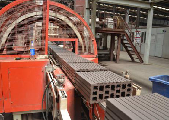 Senkron Kırmızı Tuğla Duvar Kesme Makinesi Yarı Otomatik Kil Tuğla Yapma Makinesi