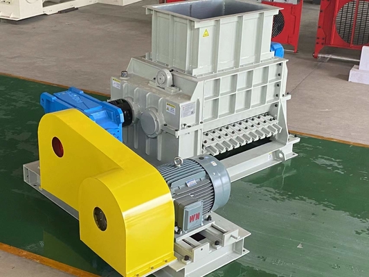 Otomatik Kırmızı Toprak Kilitleme Tuğla Makinesi / Çift Dişli Silindirli Kırıcı