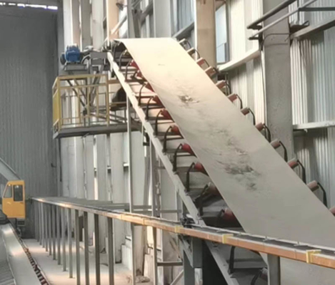 İnşaat İçin 0.8m / S Bantlı Konveyör Kil Tuğla Yapma Makinesi
