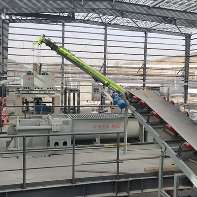 Verimli öğütme performansı 700mm öğütme tekerleği genişliği ile ıslak tavuk öğütme değirmeni