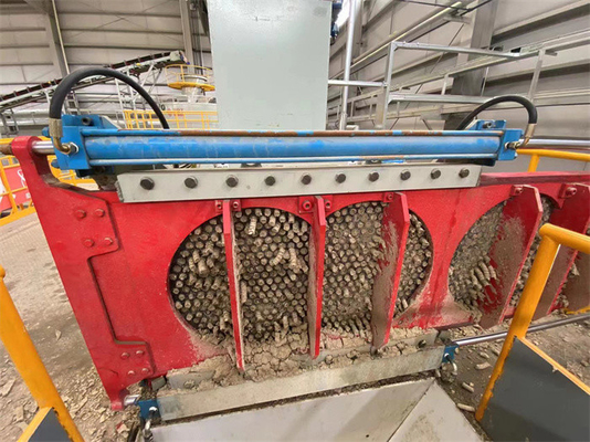 Kırmızı tuğlalar Bloks Karıştırma Makinesi Otomatik Filtre Çift Çapa Karıştırma Makineleri Kil malzemesi için