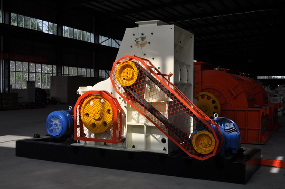 Kil Tuğla Fabrika Ezme Makineleri için Çift Rotorlu Çekiç Kırıcı Silindir Kırıcı