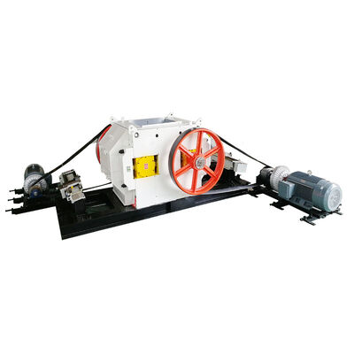 BBT, otomatik tuğla yapma projesi için yeni tasarım kil tuğla kırma makinesi silindirli kırıcı ince öğütücü tedarik ediyor